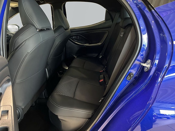 Toyota Yaris 11 of 23