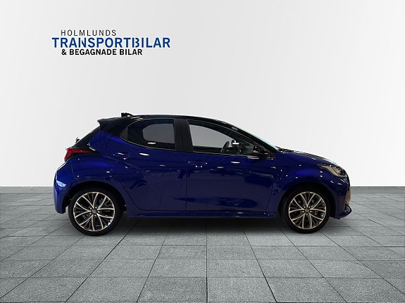 Toyota Yaris 17 of 23
