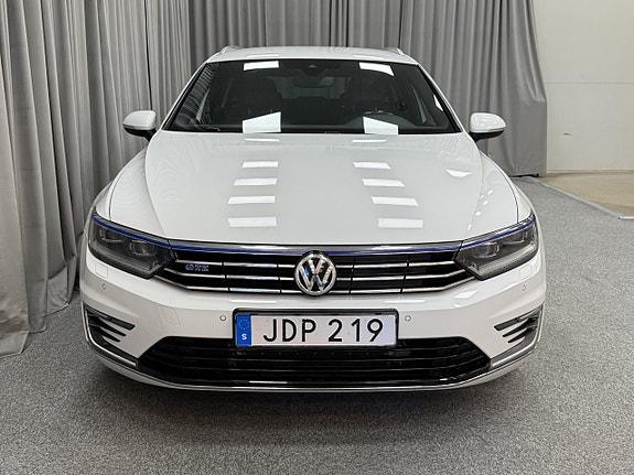 Volkswagen Passat 5 of 5