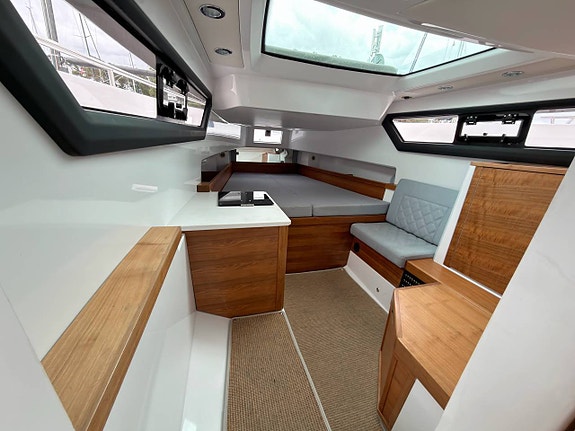 AXOPAR 37 CABIN - 2x Mercury Verado 300 hk - Fint skick! 6 of 12