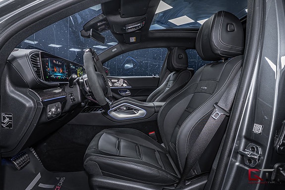 Mercedes-Benz GLE53 15 of 23