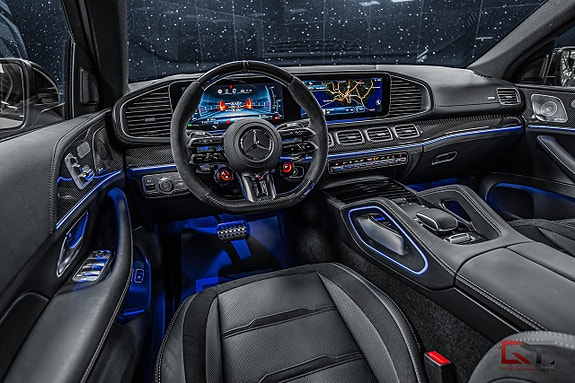 Mercedes-Benz GLE53 11 of 22