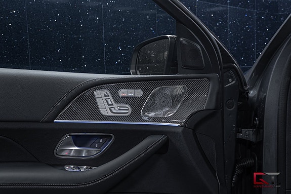 Mercedes-Benz GLE53 10 of 23
