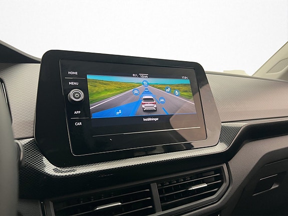 Volkswagen T-Cross 18 of 30