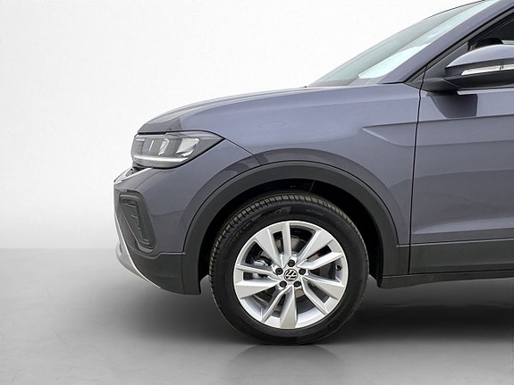Volkswagen T-Cross 27 of 30