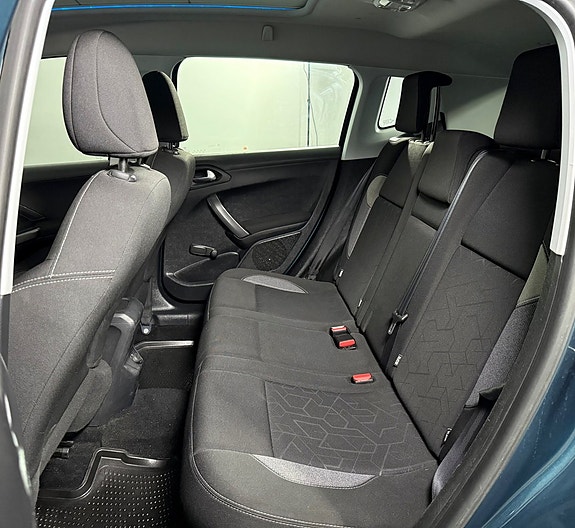 Peugeot 2008 11 of 19