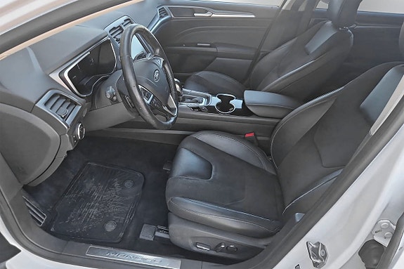 Ford Mondeo 4 of 5