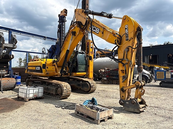 Bandgrävare JCB JS330 NLC 2 of 5