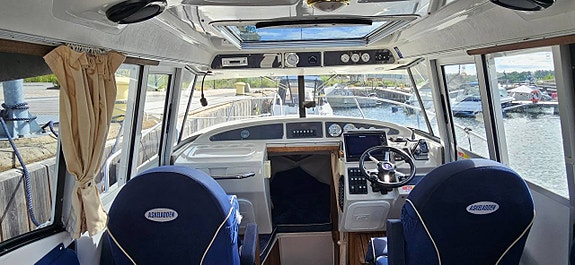 Askeladden 805 Commuter-2005 Mercruiser 4,2l-2005 4 of 12