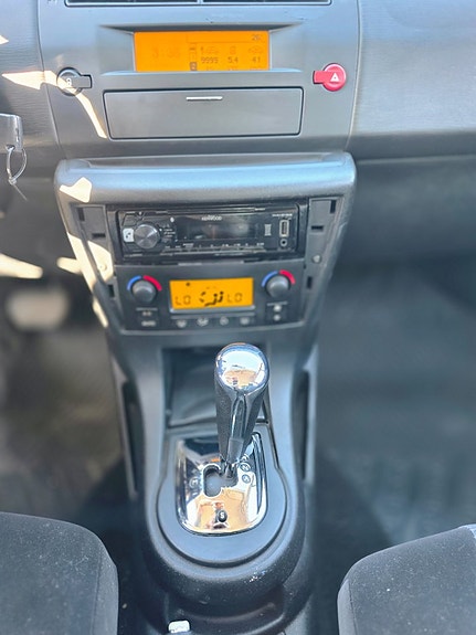 Citroen C4 2 of 5