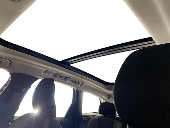 Volvo XC60 12 of 14