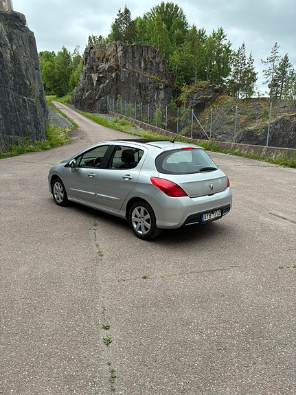 Peugeot 308 5 of 5