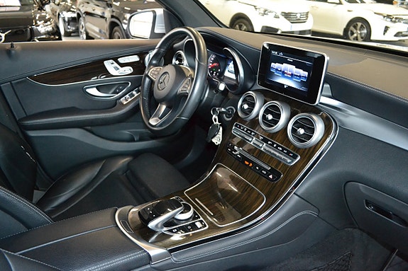 Mercedes-Benz GLC220 d 12 of 14