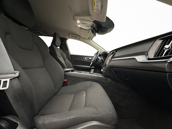 Volvo V60 27 of 30