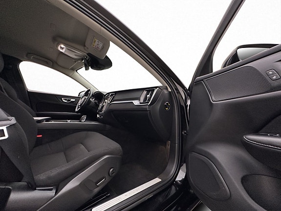 Volvo V60 26 of 30