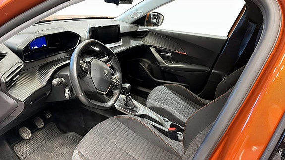 Peugeot 2008 7 of 12