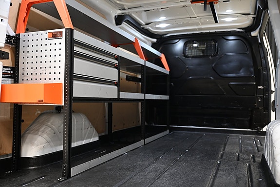 Ford Transit Custom 10 of 30