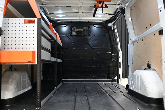 Ford Transit Custom 8 of 30
