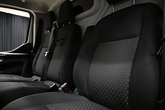 Ford Transit Custom 26 of 30
