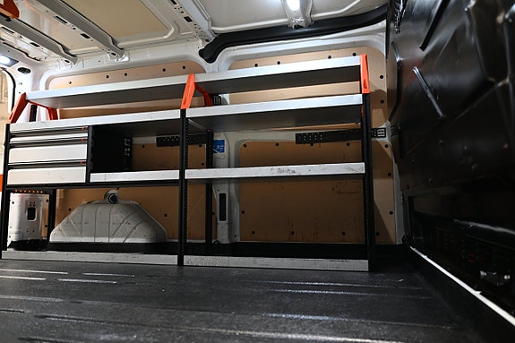 Ford Transit Custom 12 of 30