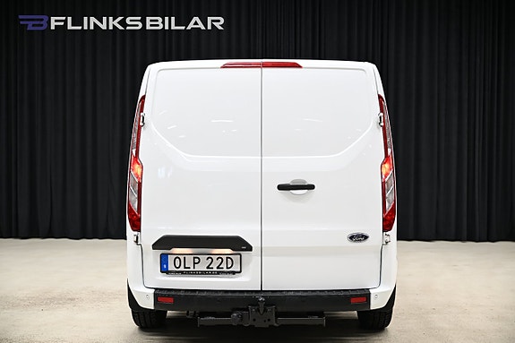 Ford Transit Custom 13 of 30