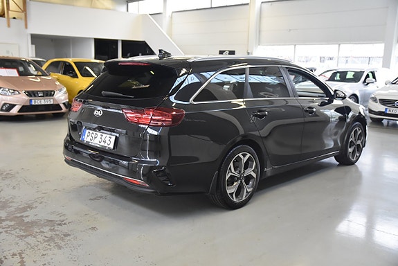Kia Ceed 3 of 5