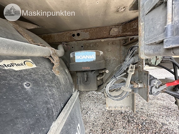 Scania r500 skåpbil med släp 16 of 27