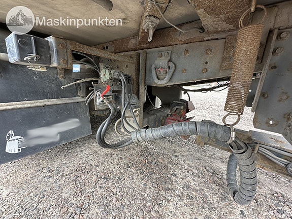 Scania r500 skåpbil med släp 17 of 27