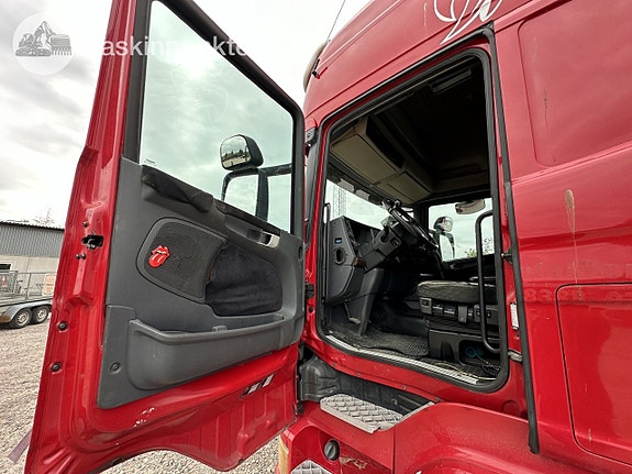 Scania r500 skåpbil med släp 24 of 27