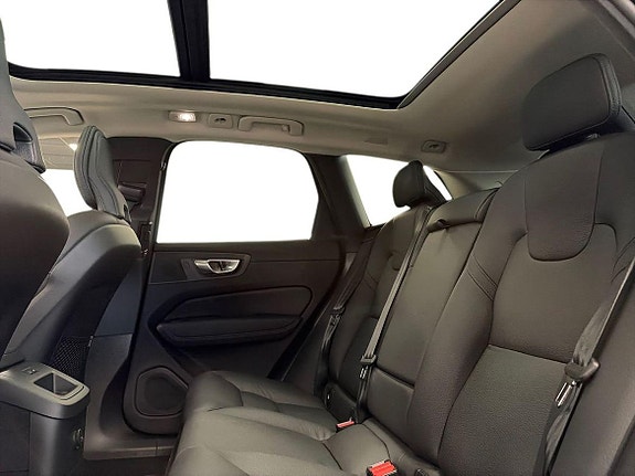 Volvo XC60 22 of 29