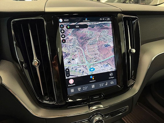 Volvo XC60 14 of 29
