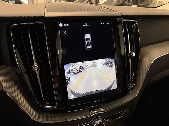 Volvo XC60 15 of 29