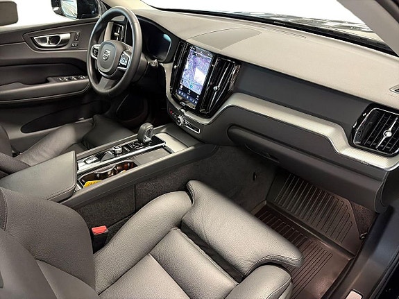 Volvo XC60 12 of 29