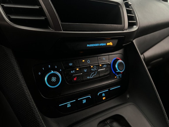 Ford Transit Connect 25 of 30