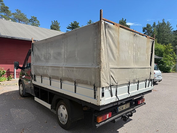 Ford Transit 4 of 5