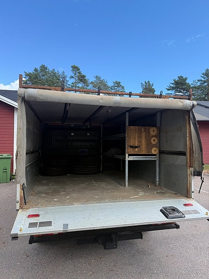 Ford Transit 6 of 8
