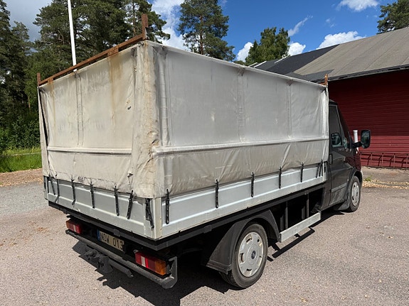 Ford Transit 8 of 8