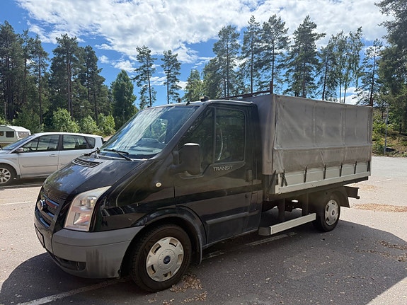 Ford Transit 3 of 5