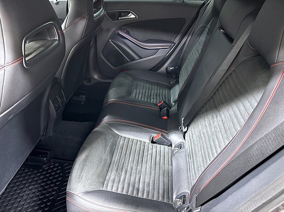 Mercedes-Benz CLA200 d 13 of 21