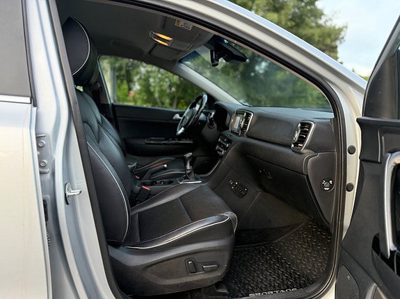 Kia Sportage 28 of 28