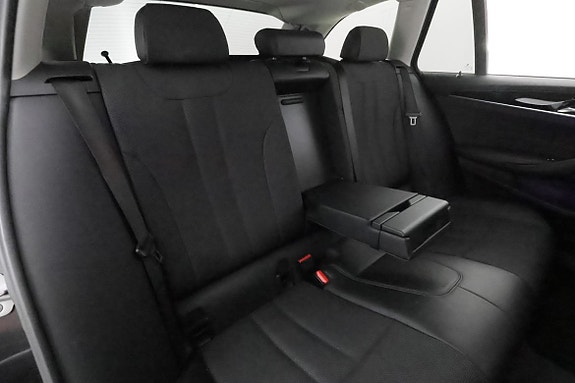 BMW 520d 23 of 30