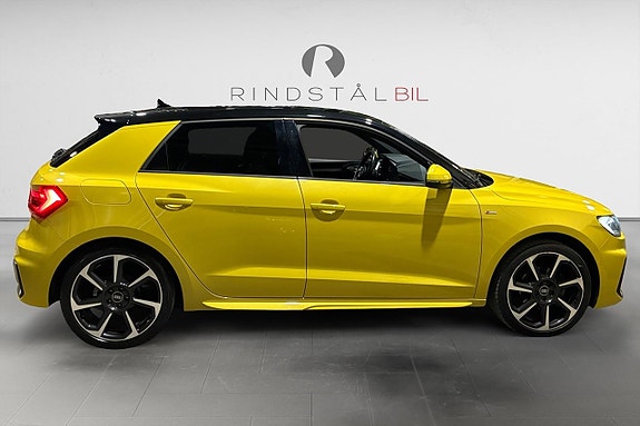 Audi A1 8 of 17