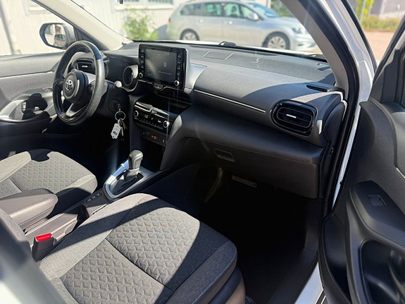 Toyota Yaris Cross 10 of 23
