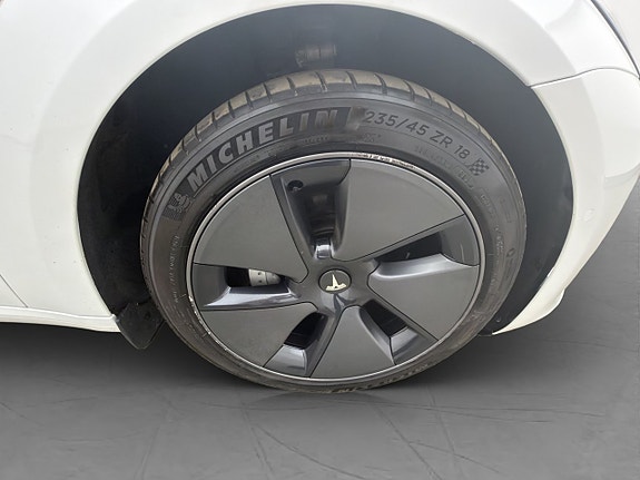 Tesla Model 3 30 of 30