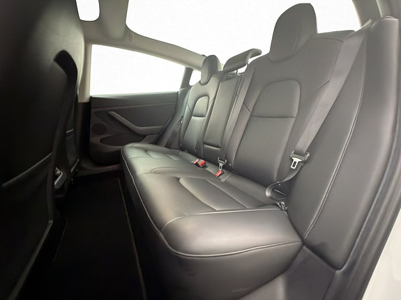 Tesla Model 3 17 of 30