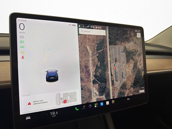 Tesla Model 3 15 of 30