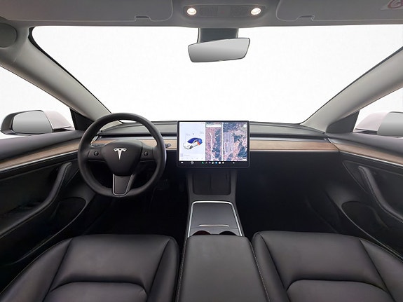 Tesla Model 3 18 of 30