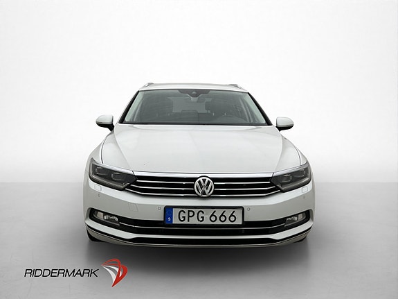 Volkswagen Passat 2 of 5