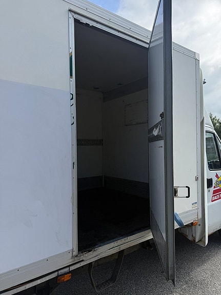 Peugeot Boxer 11 of 13