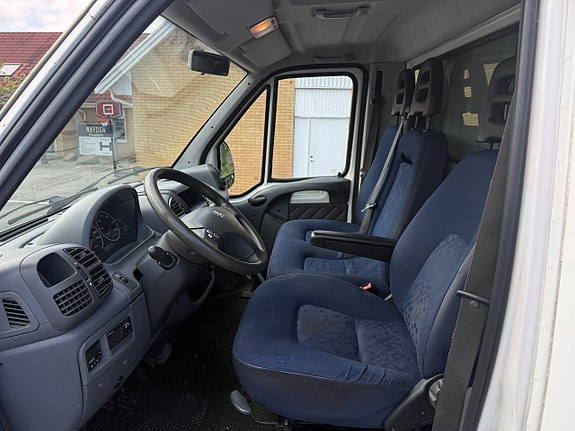 Peugeot Boxer 13 of 13
